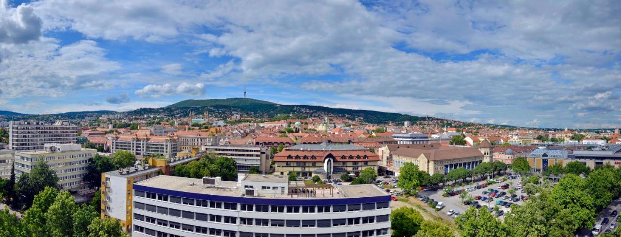 Panorama City Apartman Pécs Eksteriør billede