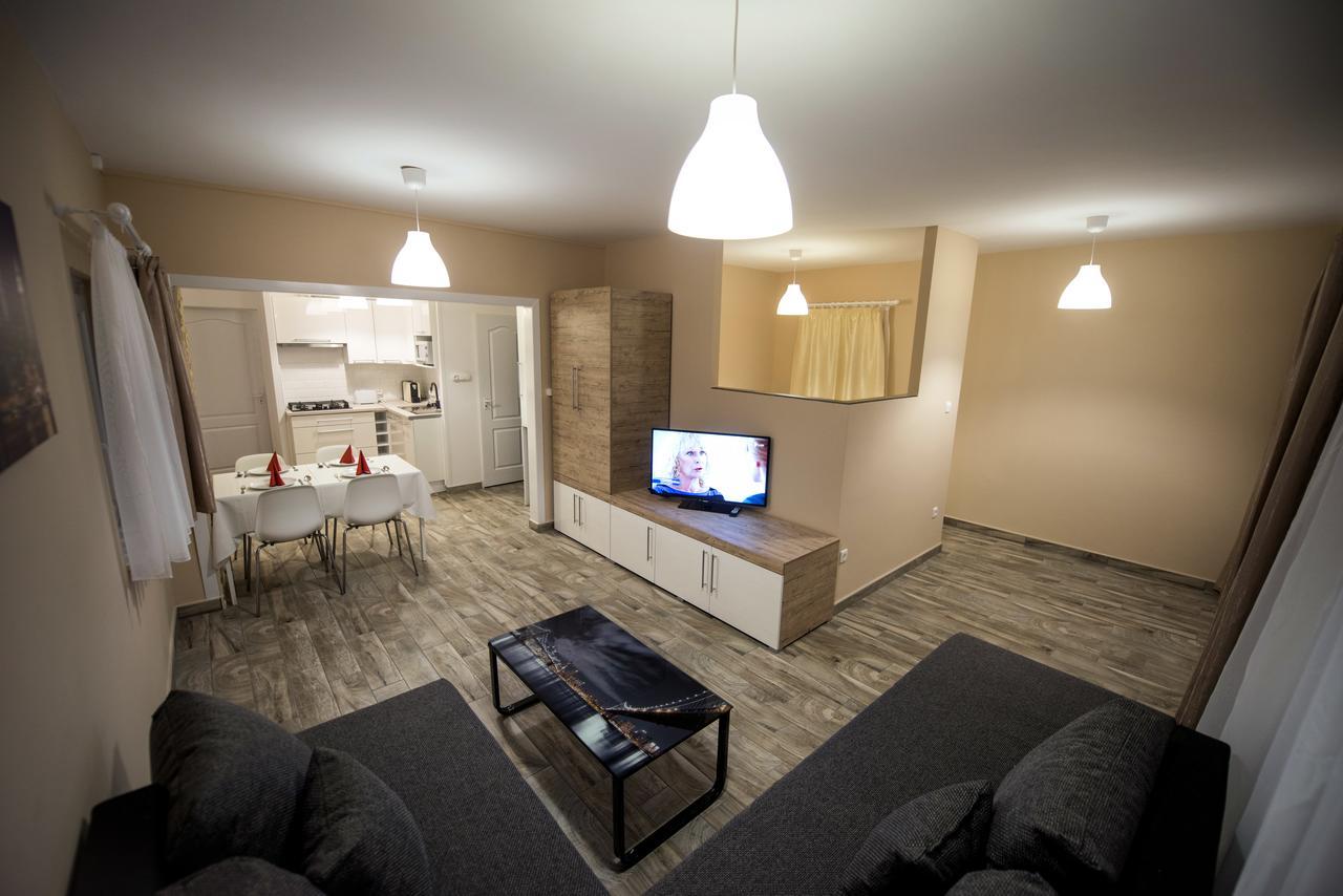 Panorama City Apartman Pécs Eksteriør billede